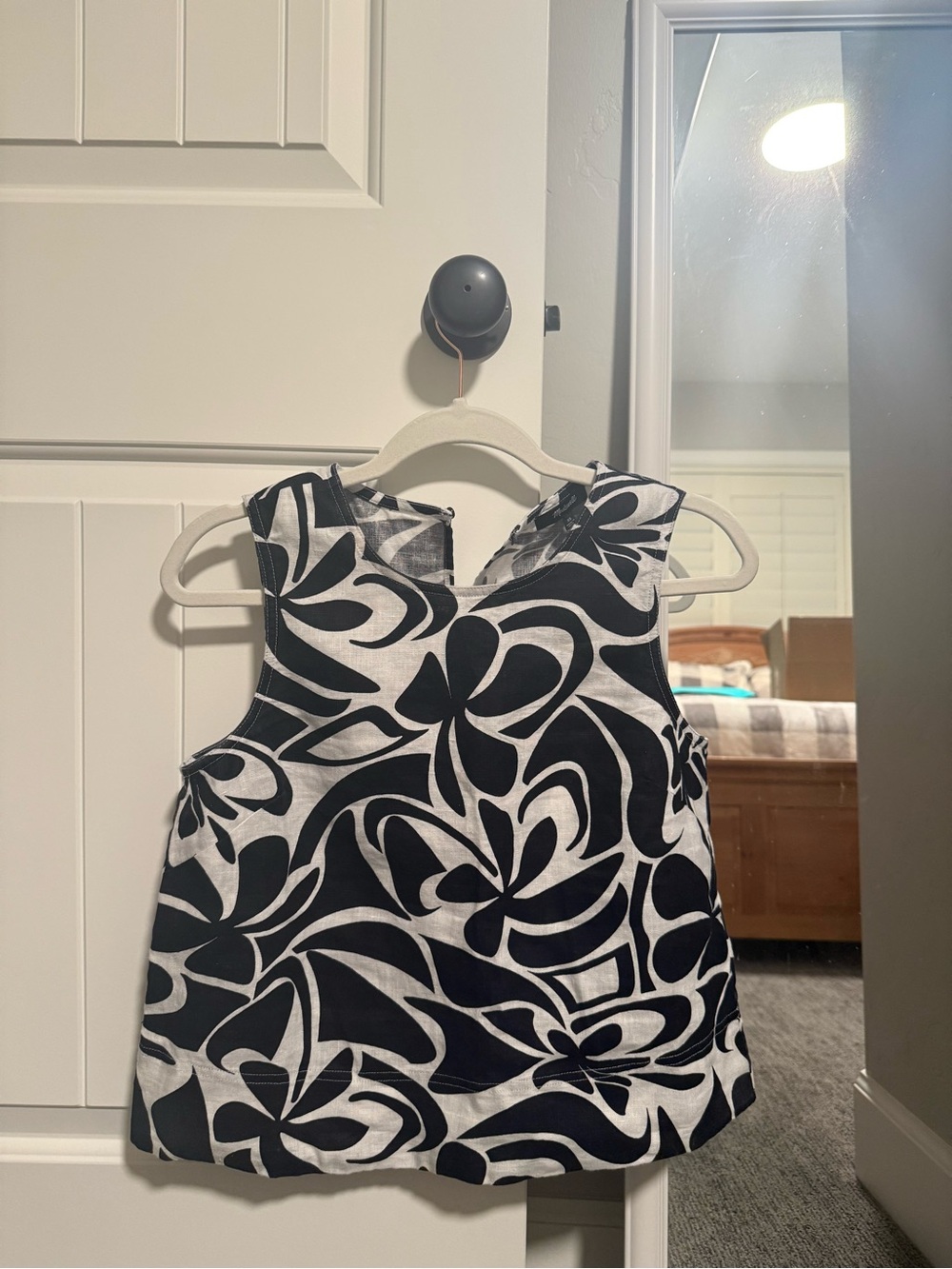 Black & White Floral Sleeveless Top